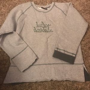 Sweatshirt